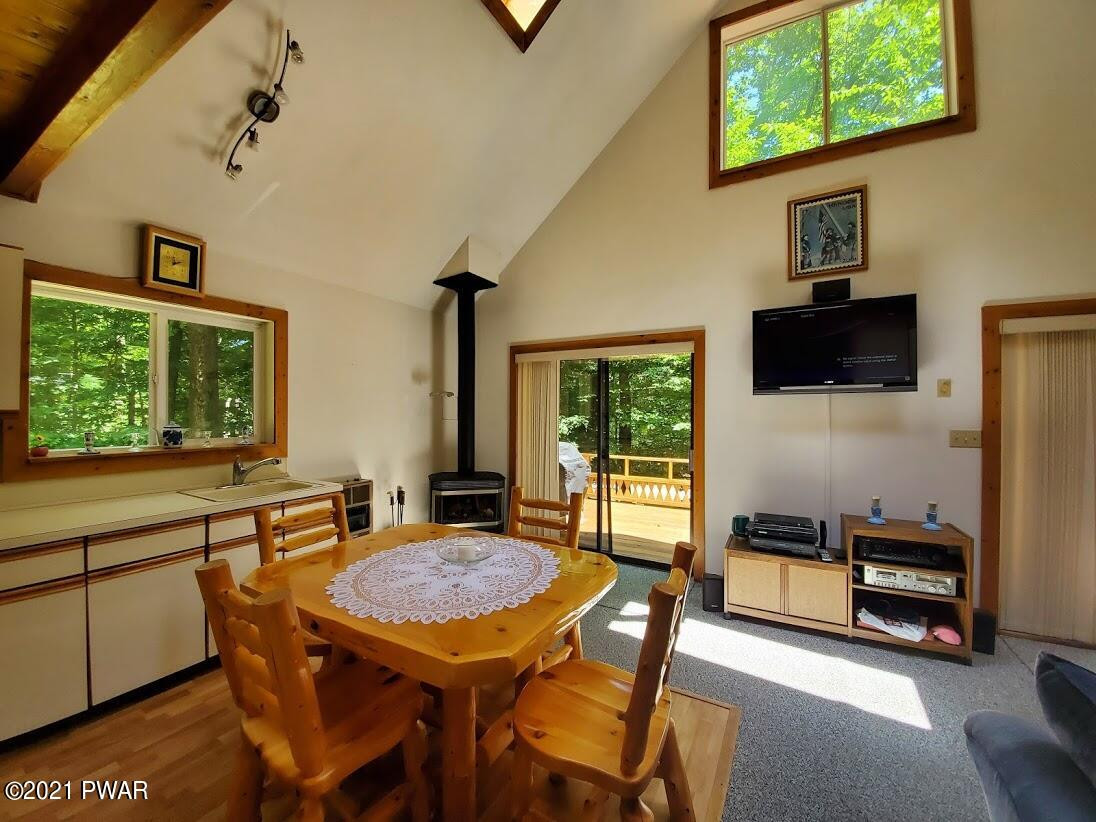 110 Beaver Run Road Greentown, PA 18426 - Photo 11 of 31 14-Kit-Dining