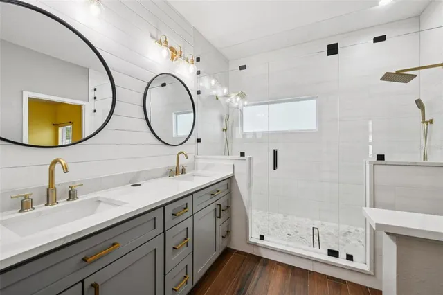 $425,000 | 8315 Lake Amhurst Trail, Orlando, FL 32829