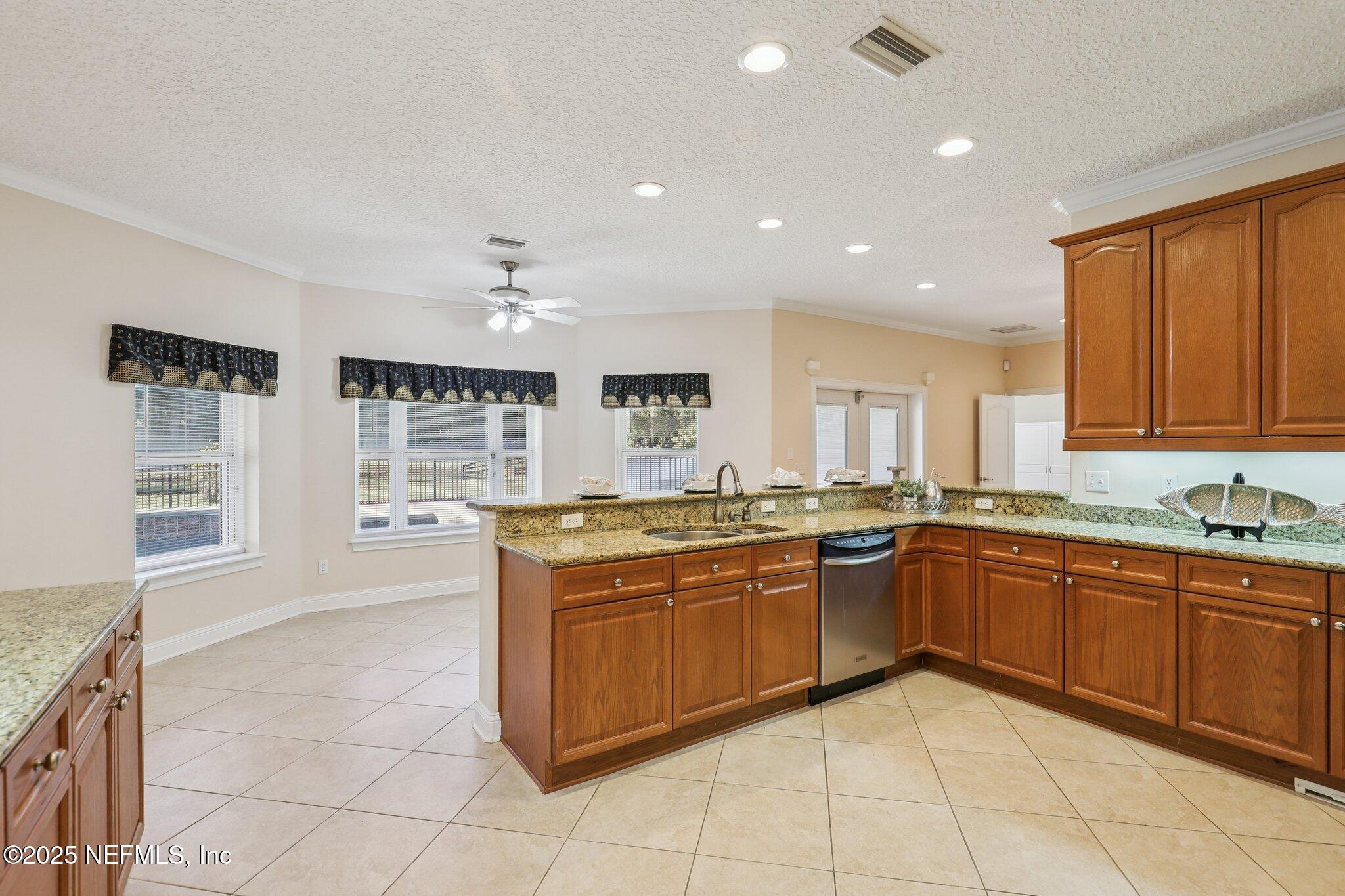 201 Towers Ranch Drive St. Augustine, FL 32092 - Photo 11 of 74 Kitchen