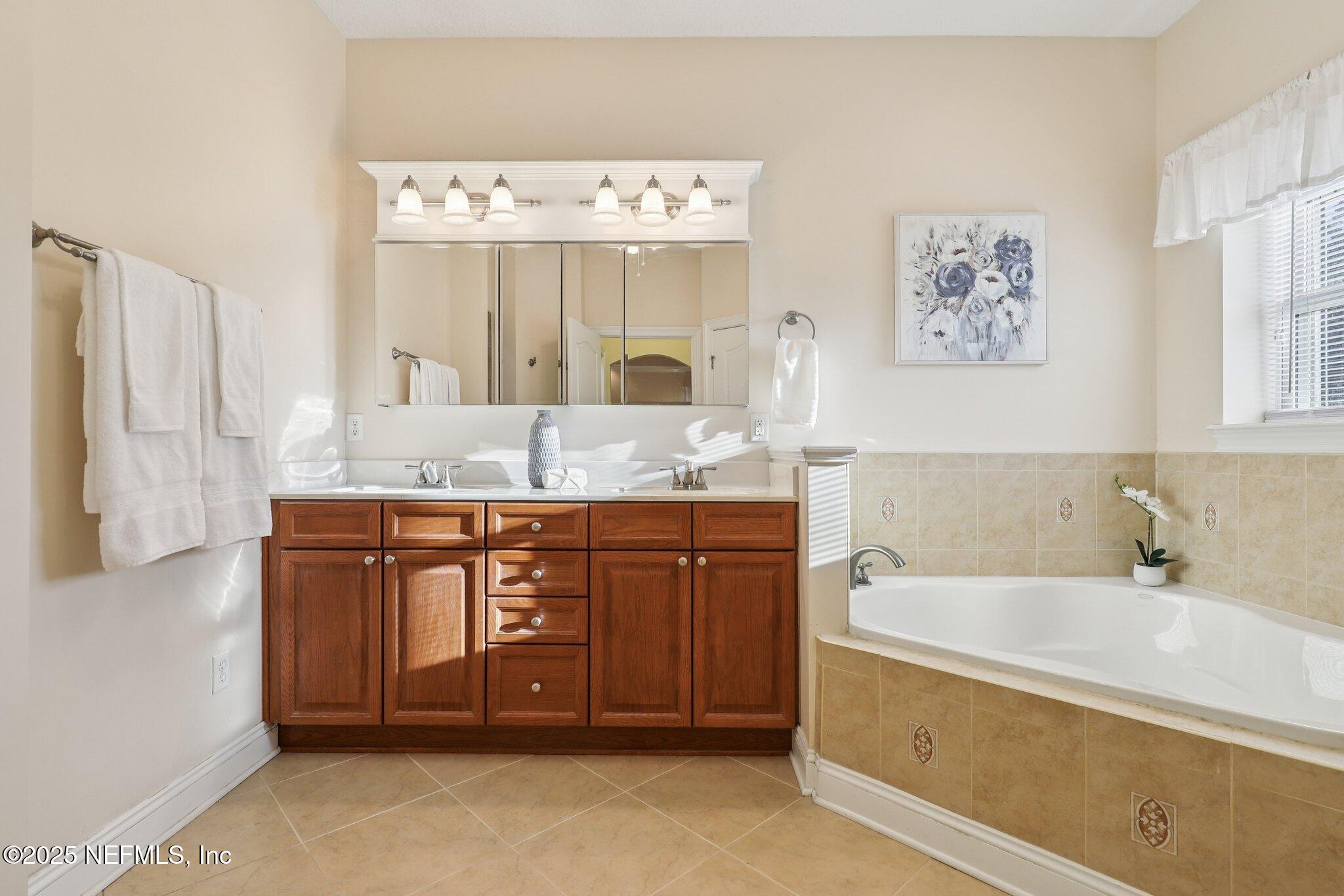 201 Towers Ranch Drive St. Augustine, FL 32092 - Photo 28 of 74 Primary Bath
