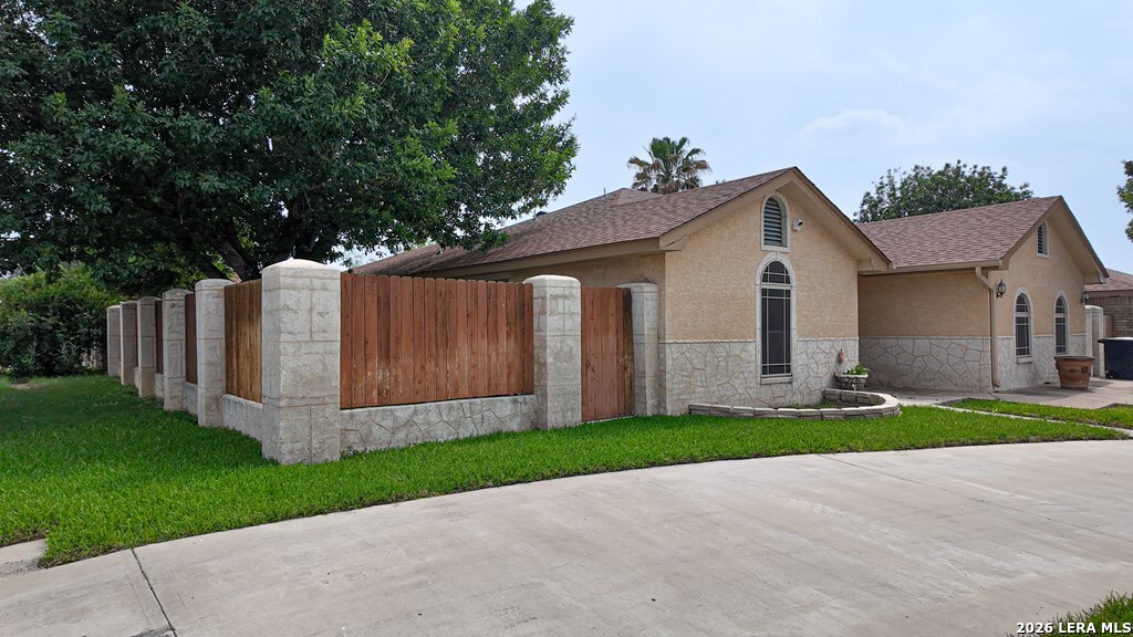 2218 Royal Park Drive Eagle Pass, TX 78852 - Photo 55 of 59