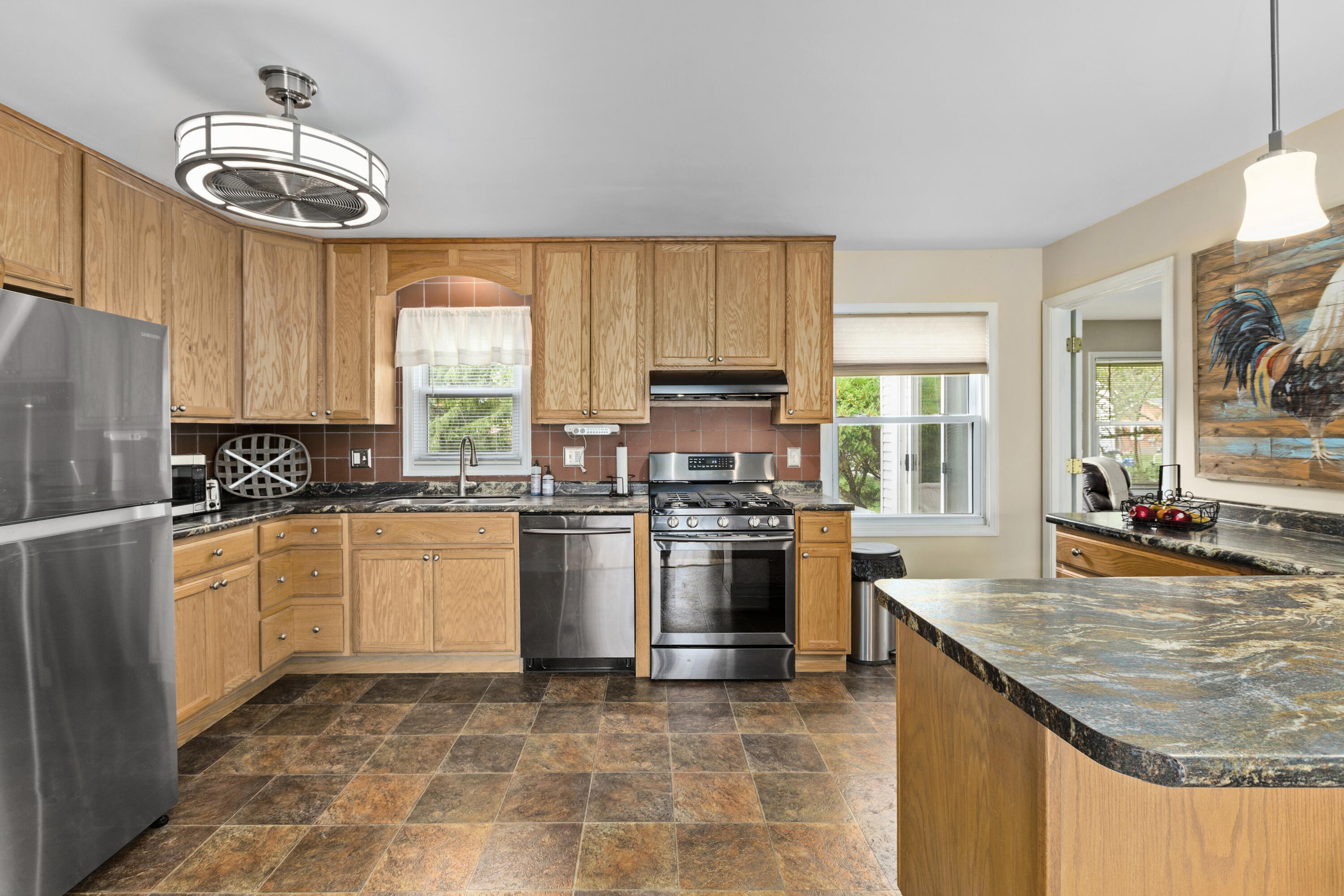 2233 Coldspring Road Crown Point, IN 46307 - Photo 5 of 21 3000x2000