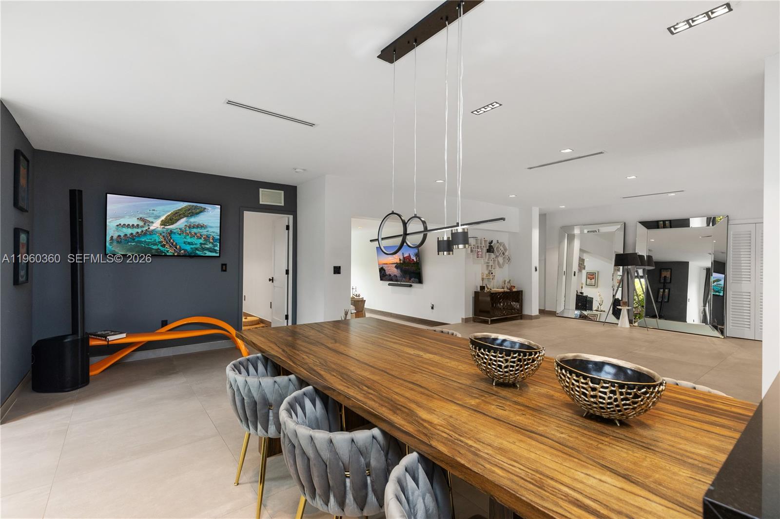 63 Southwest 31st Road Miami, FL 33129 - Photo 17 of 45