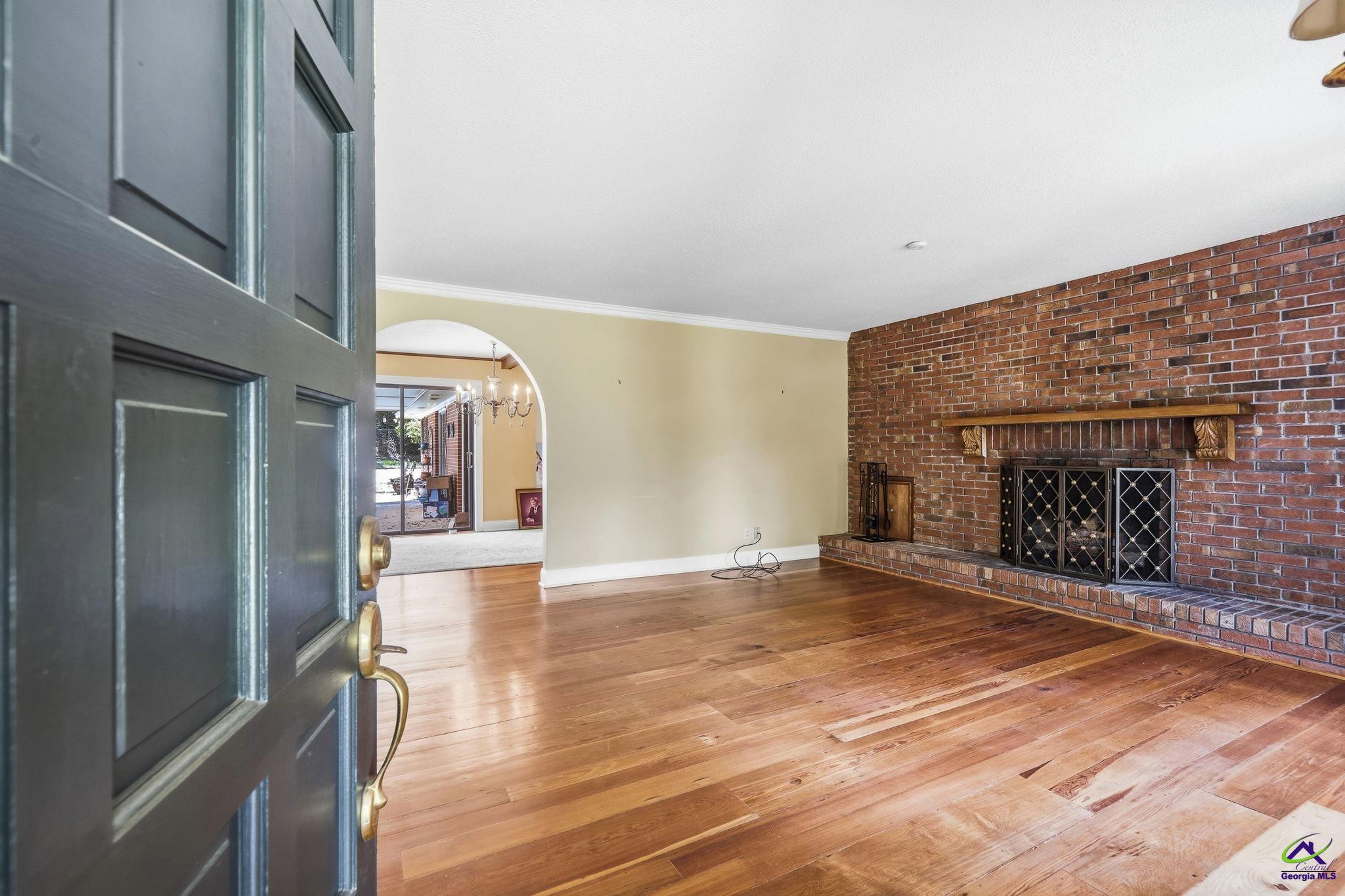 90 South Collins Street Reynolds, GA 31076 - Photo 5 of 49