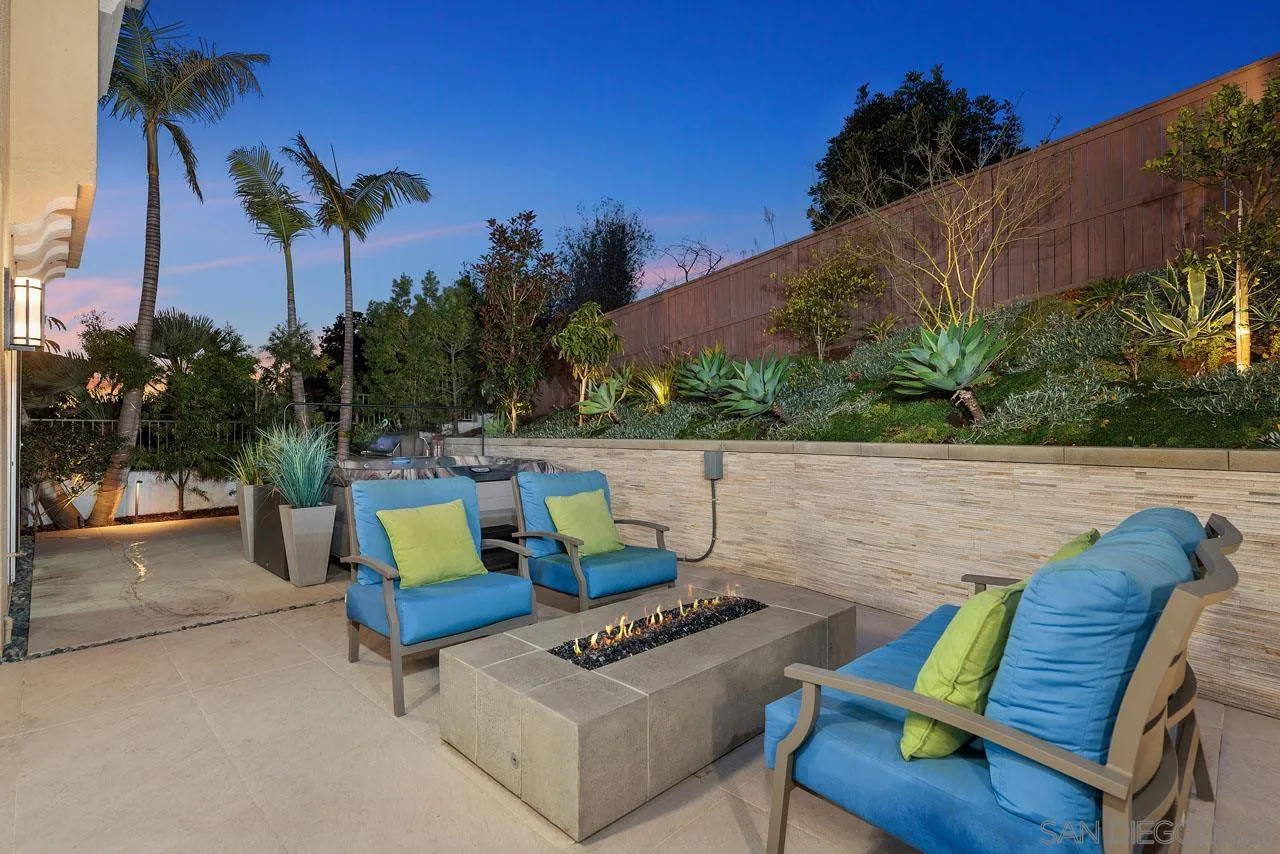 1460 Ravean Court Encinitas, CA 92024 - Photo 3 of 72