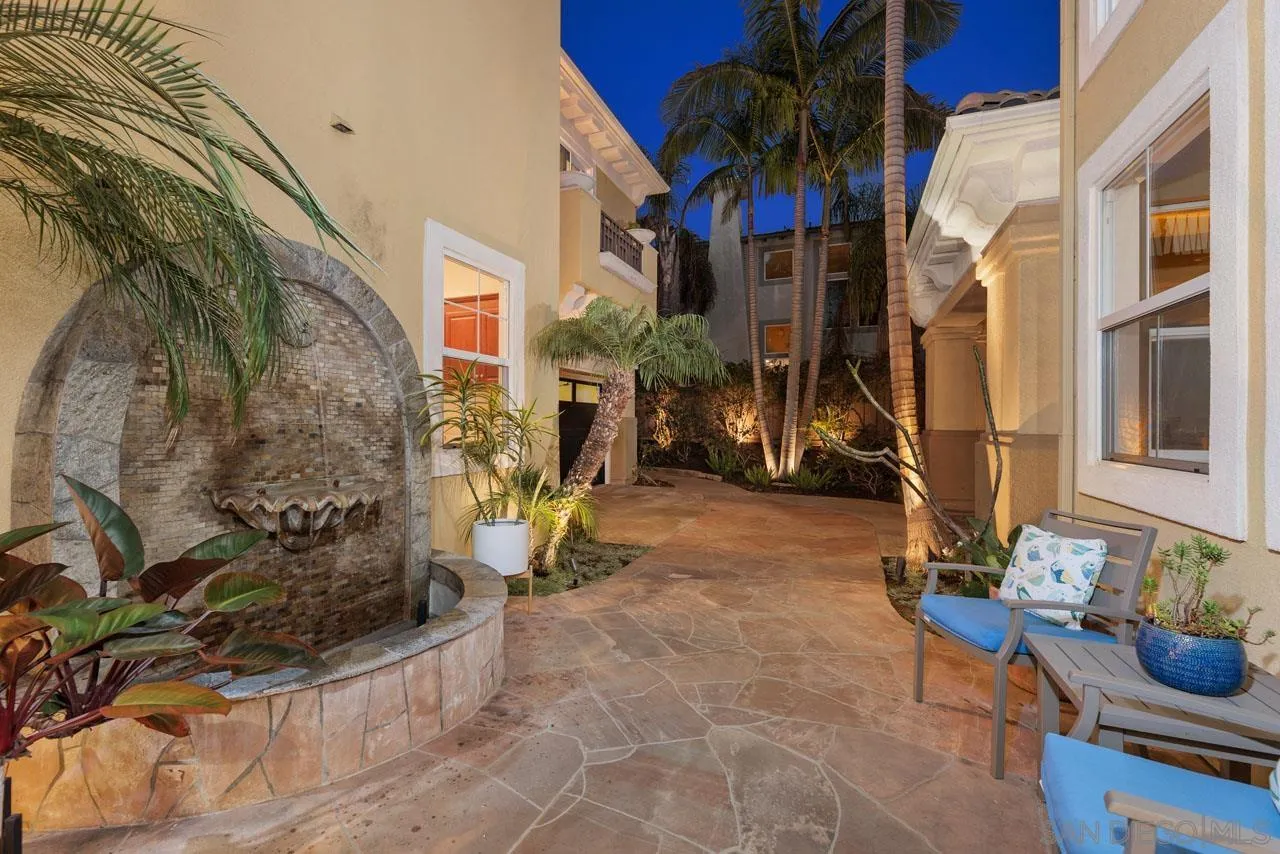 1460 Ravean Court Encinitas, CA 92024 - Photo 7 of 72