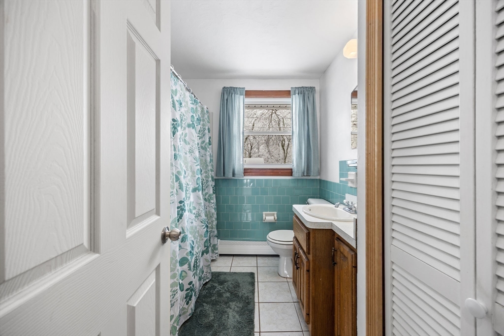 21 Ellen Road Brockton, MA 02302 - Photo 8 of 17