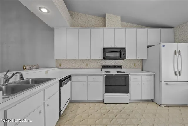 $225,000 | 3726 Northwest 53rd Road, Gainesville, FL 32653