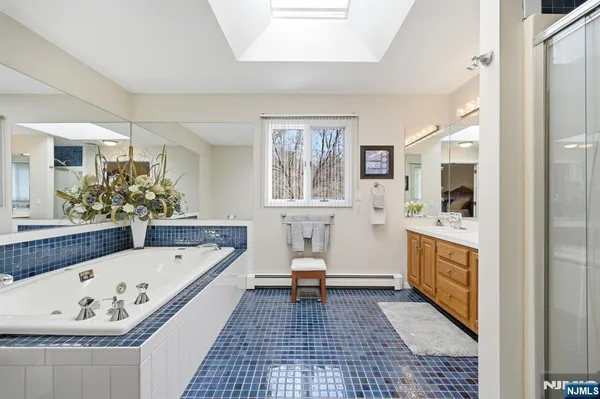 $879,900 | 18 Tice Road, West Milford, NJ 07421