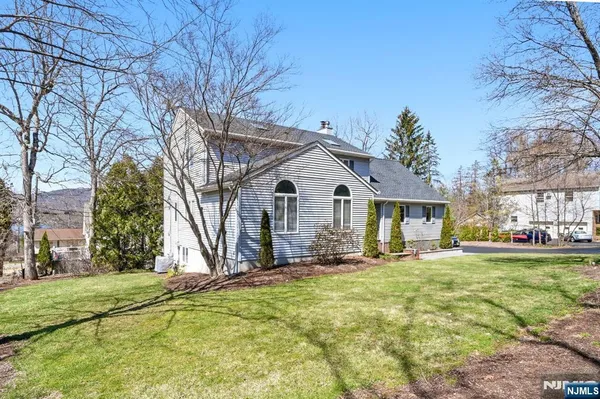 $879,900 | 18 Tice Road, West Milford, NJ 07421