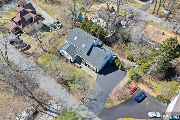 $879,900 | 18 Tice Road, West Milford, NJ 07421