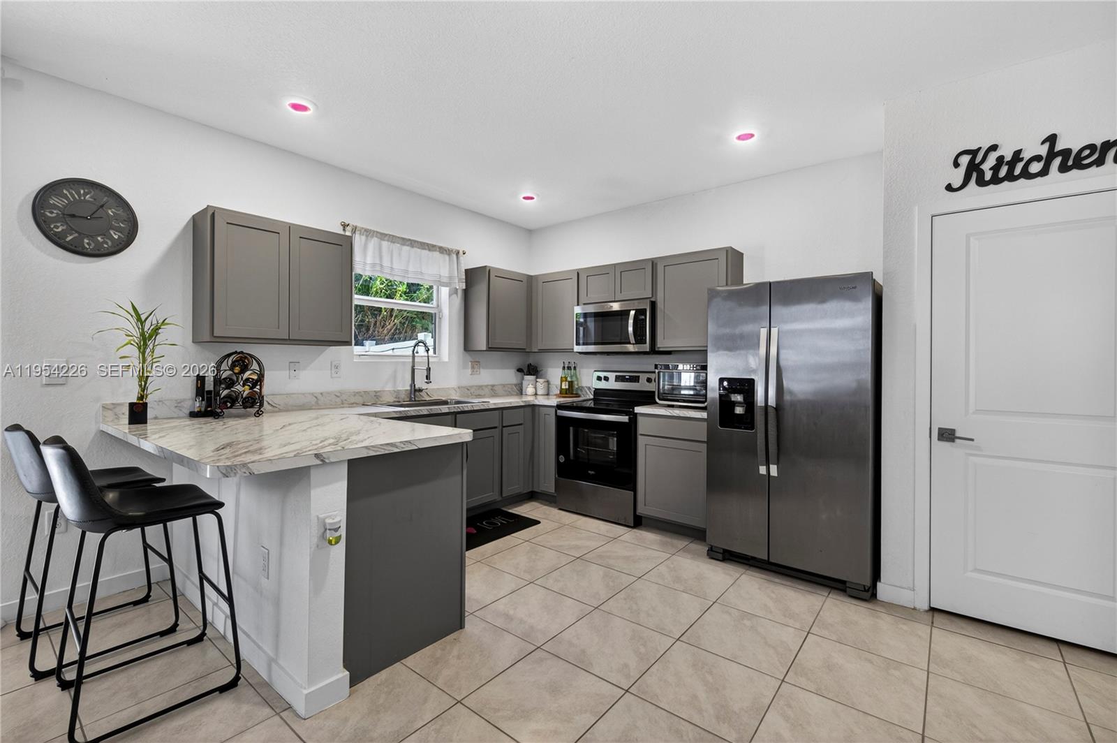 1707 Southeast 9th Terrace Homestead, FL 33034 - Photo 6 of 17