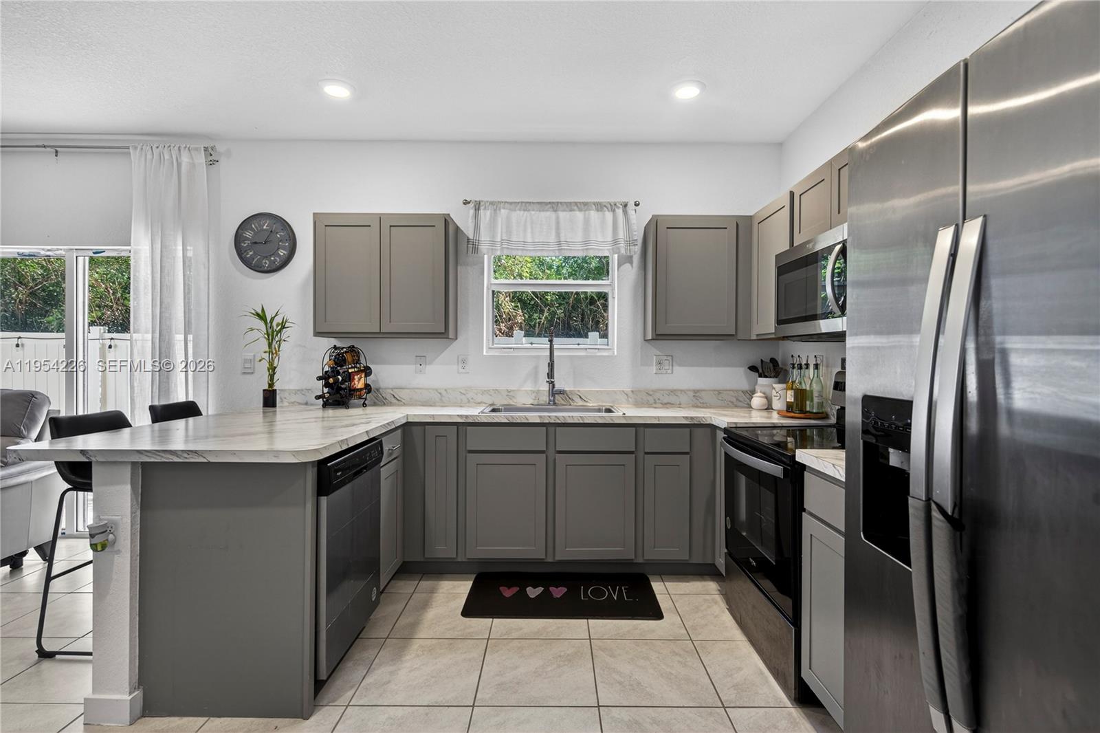 1707 Southeast 9th Terrace Homestead, FL 33034 - Photo 7 of 17