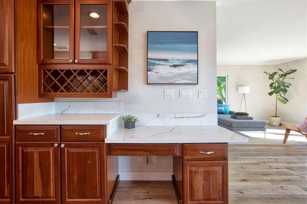 918 Sandpiper Place La Jolla, CA 92037 - Photo 9 of 25 a view of cabinets and wooden floor