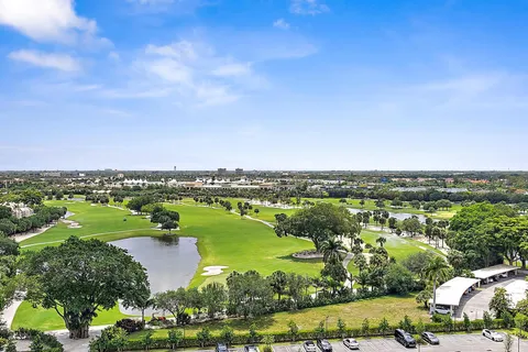 a view of outdoor space with mountain view