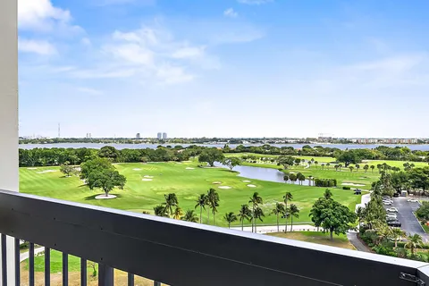 a picture of city view