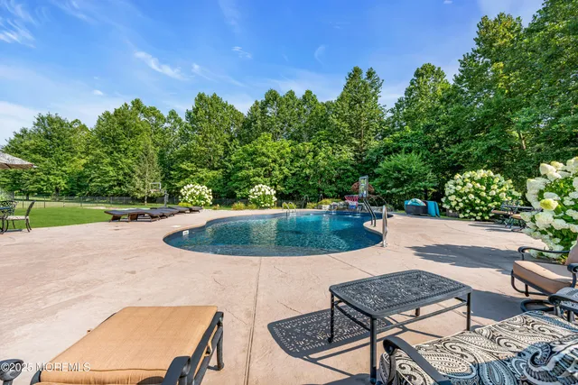 $1,600,000 | 11 Brian Court, Farmingdale, NJ 07727