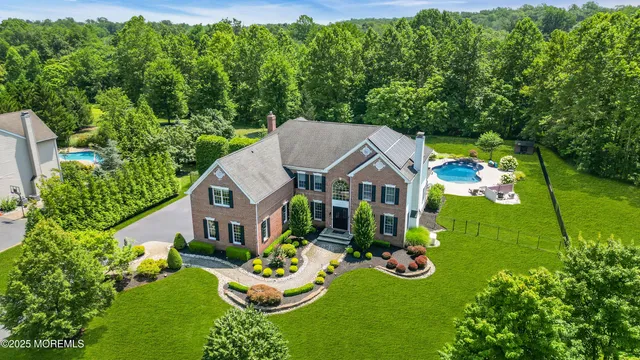 $1,600,000 | 11 Brian Court, Farmingdale, NJ 07727