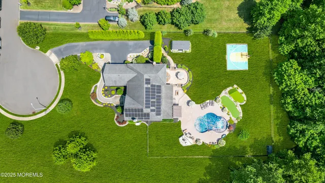 $1,600,000 | 11 Brian Court, Farmingdale, NJ 07727