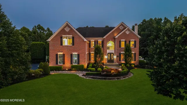 $1,600,000 | 11 Brian Court, Farmingdale, NJ 07727