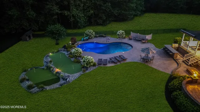 $1,600,000 | 11 Brian Court, Farmingdale, NJ 07727