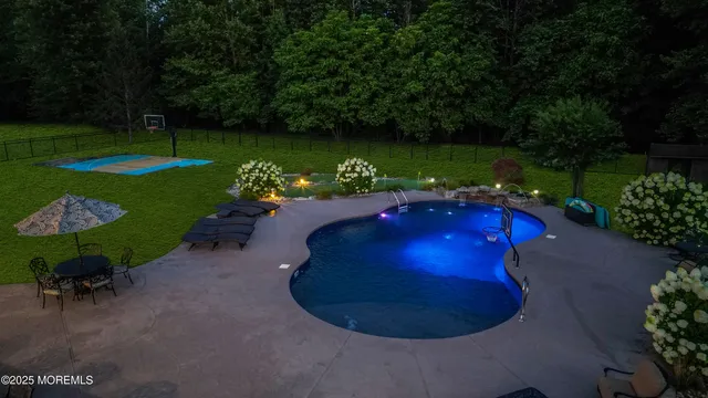 $1,600,000 | 11 Brian Court, Farmingdale, NJ 07727