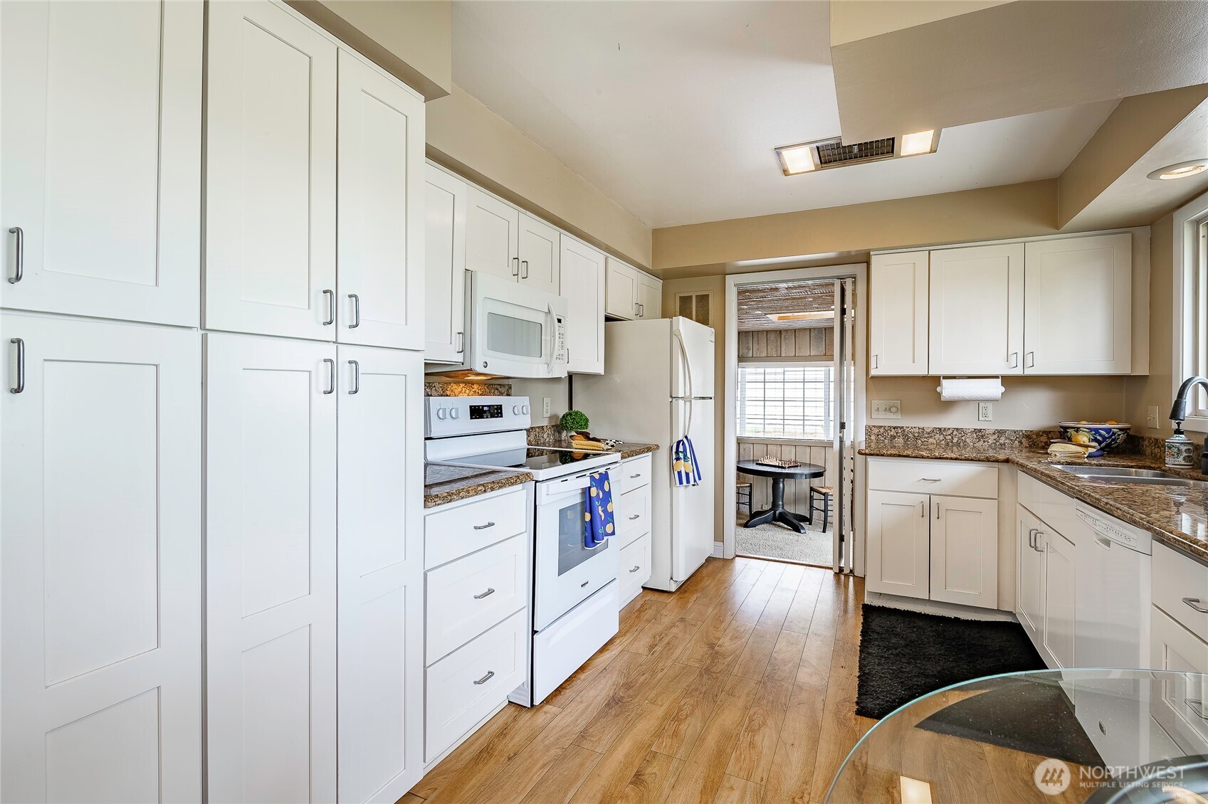 2808 Azalea Place Bellingham, WA 98225 - Photo 14 of 38