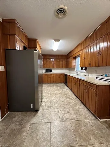 $1,800 | 3805 Littlebrook Drive, Clemmons, NC 27012