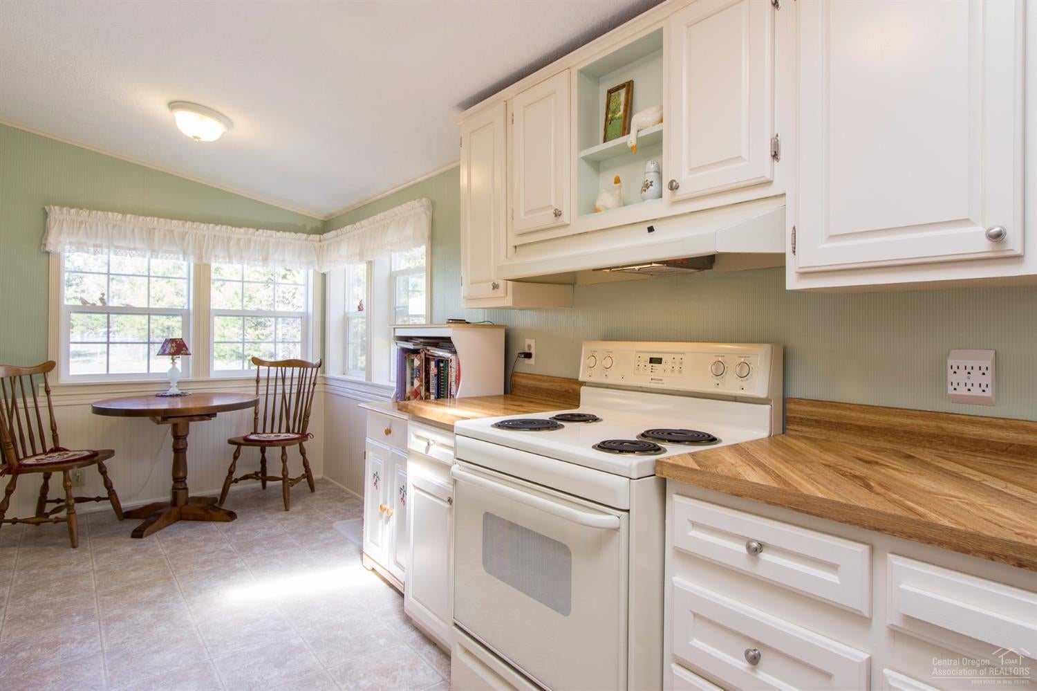 56208 Bufflehead Road Bend, OR 97707 - Photo 14 of 25 Additional Photo
