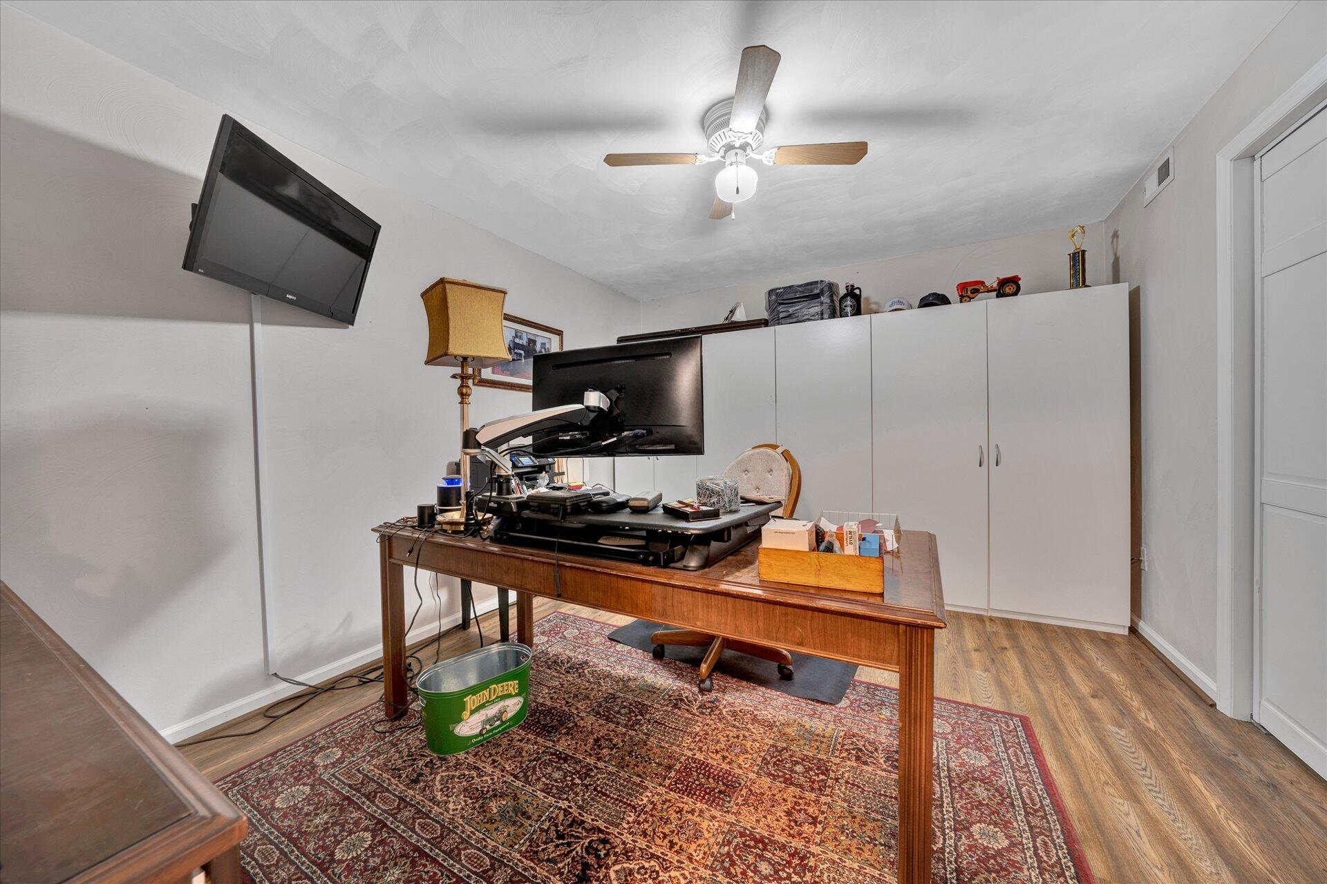 307 North Preston Road Vinton, VA 24179 - Photo 42 of 48 a room with musical instruments