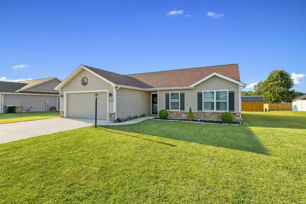 $249,900 | 605 Independence Street, Butler, IN 46721
