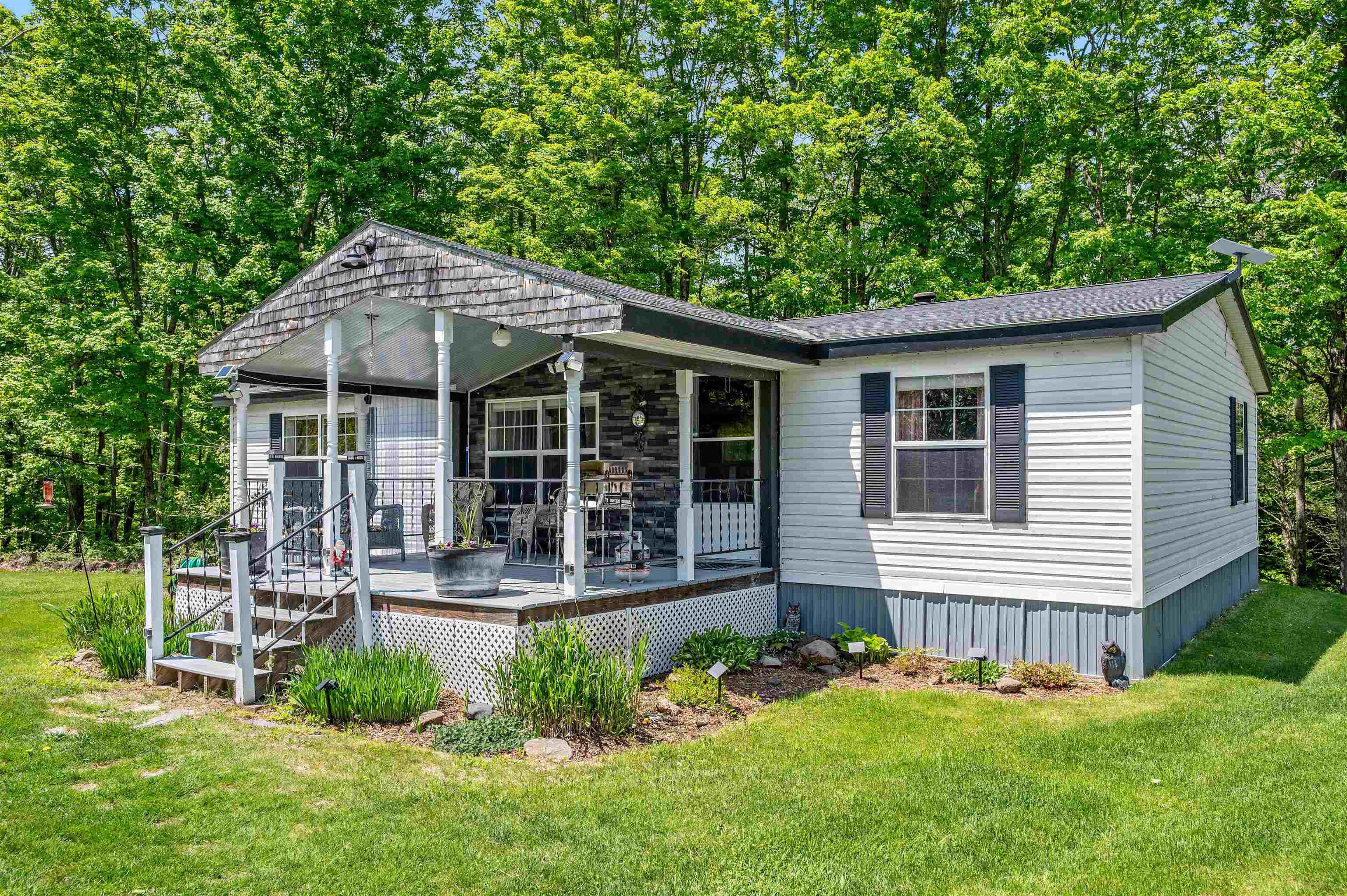 125 Bean Road Plainfield, VT 05667 - Photo 4 of 53