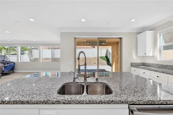 $3,800 | 24452 Paxton Lane, Lake Elsinore, CA 92532