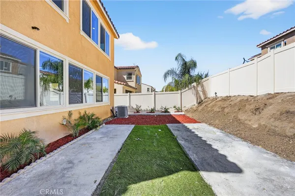 $3,800 | 24452 Paxton Lane, Lake Elsinore, CA 92532