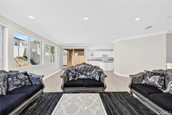 $3,800 | 24452 Paxton Lane, Lake Elsinore, CA 92532