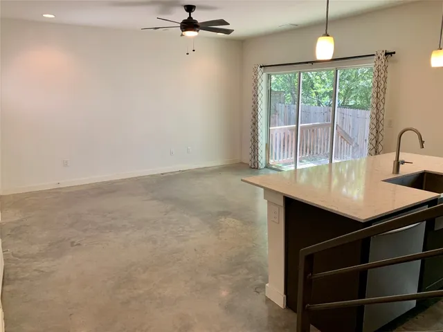 $1,995 | 5205 Samuel Huston Avenue, Unit B, Austin, TX 78721