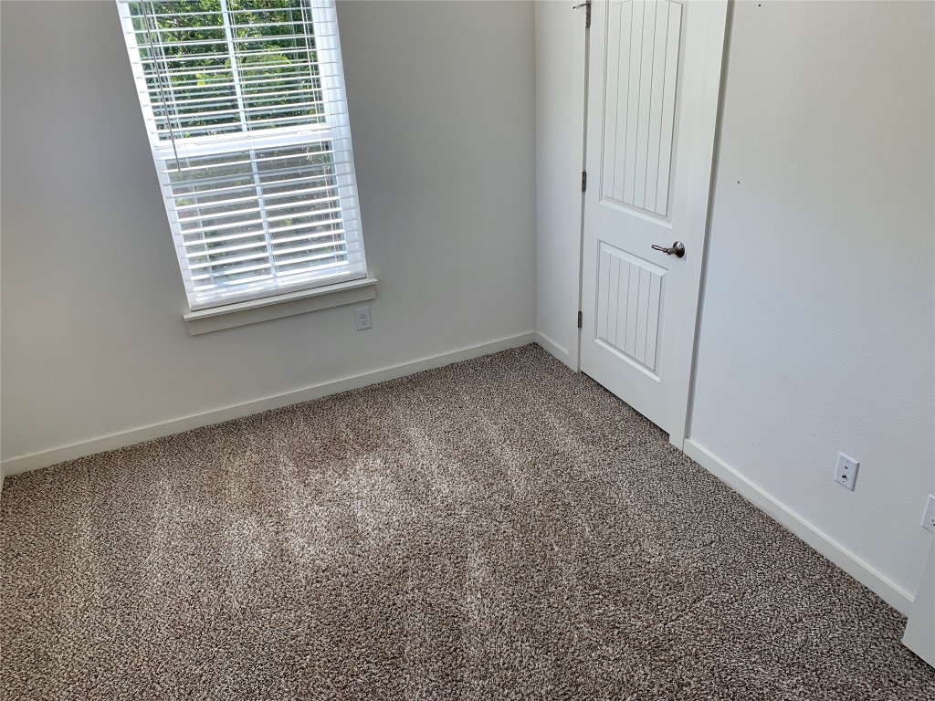 5205 Samuel Huston Avenue, Unit B Austin, TX 78721 - Photo 28 of 37 a view of empty room with window