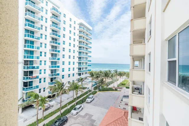 $2,750 | 9195 Collins Avenue, Unit 611, Surfside, FL 33154