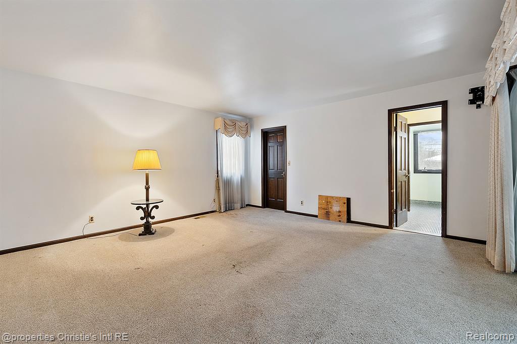 74 Belle Meade Road Grosse Pointe Shores, MI 48236 - Photo 38 of 50