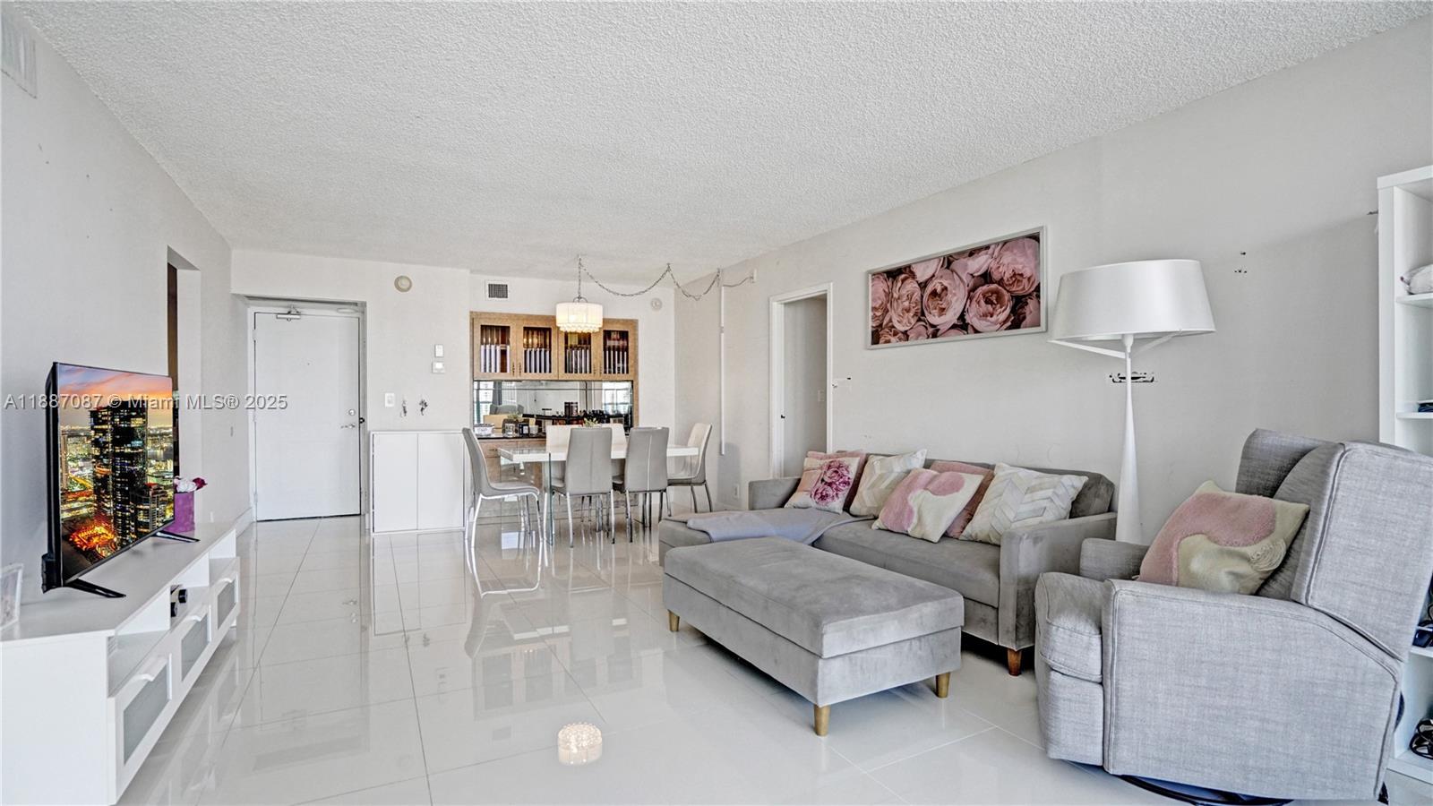 100 Bayview Drive, Unit 1931 Sunny Isles Beach, FL 33160 - Photo 10 of 43