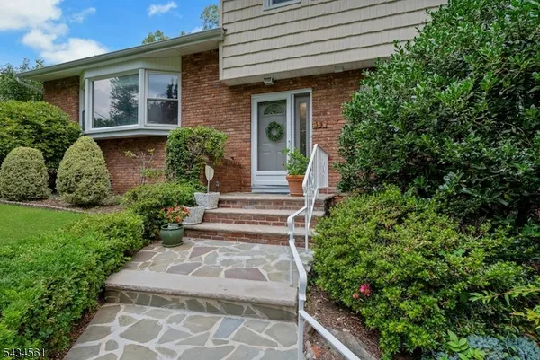 $979,000 | 340 Central Avenue, Mountainside, NJ 07092