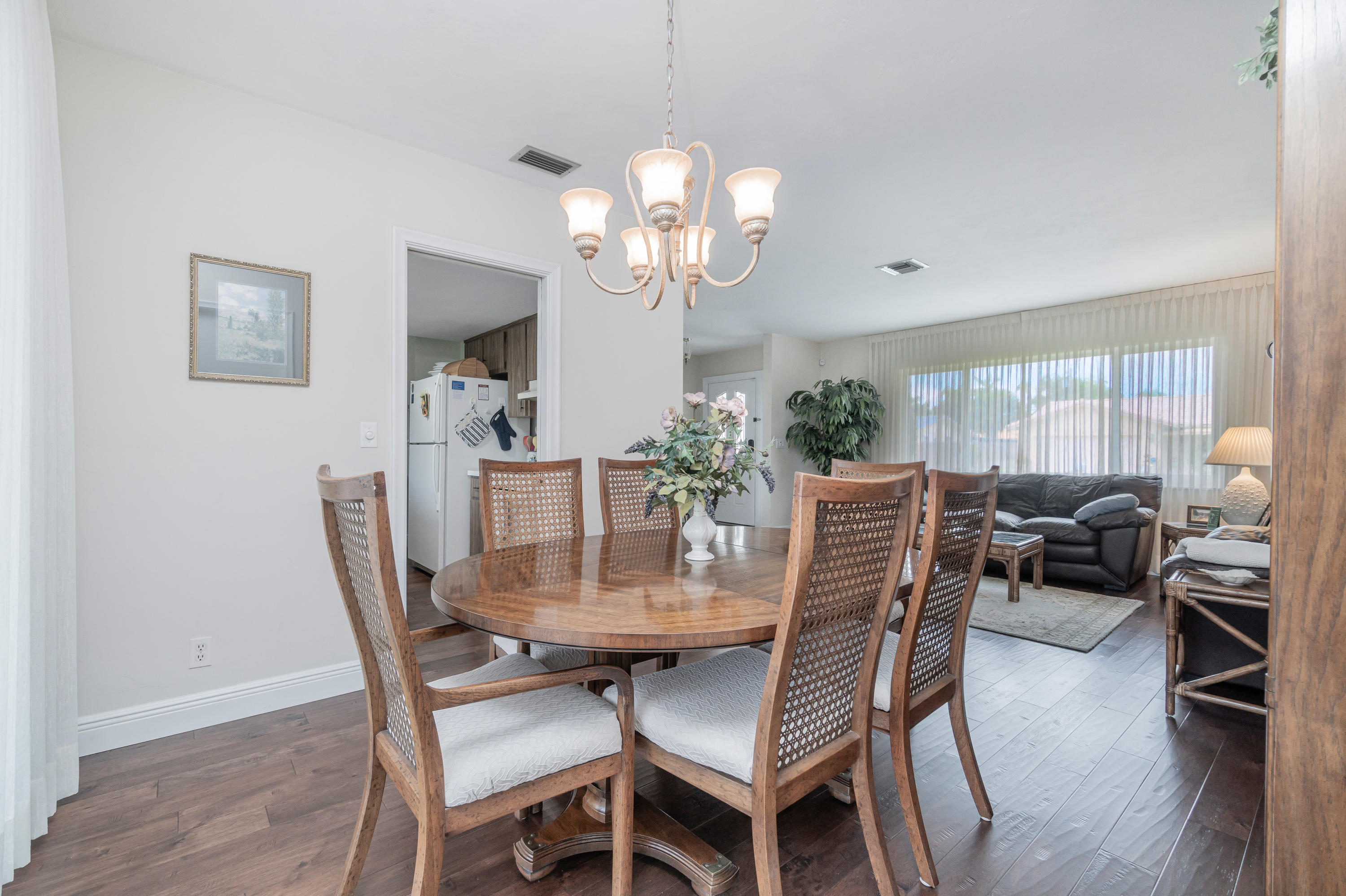 8 Tam O Shanter Lane Boca Raton, FL 33431 - Photo 11 of 41 Dining area