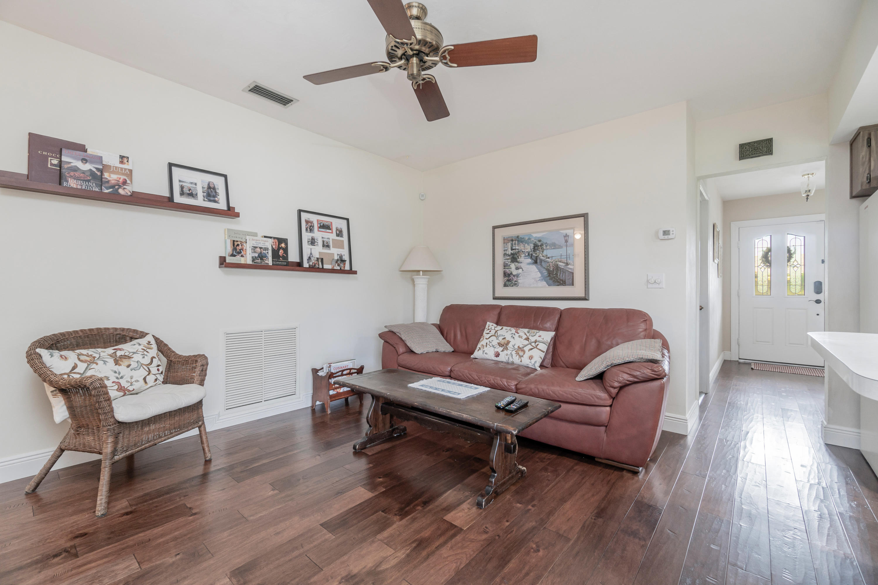 8 Tam O Shanter Lane Boca Raton, FL 33431 - Photo 18 of 41 Family room