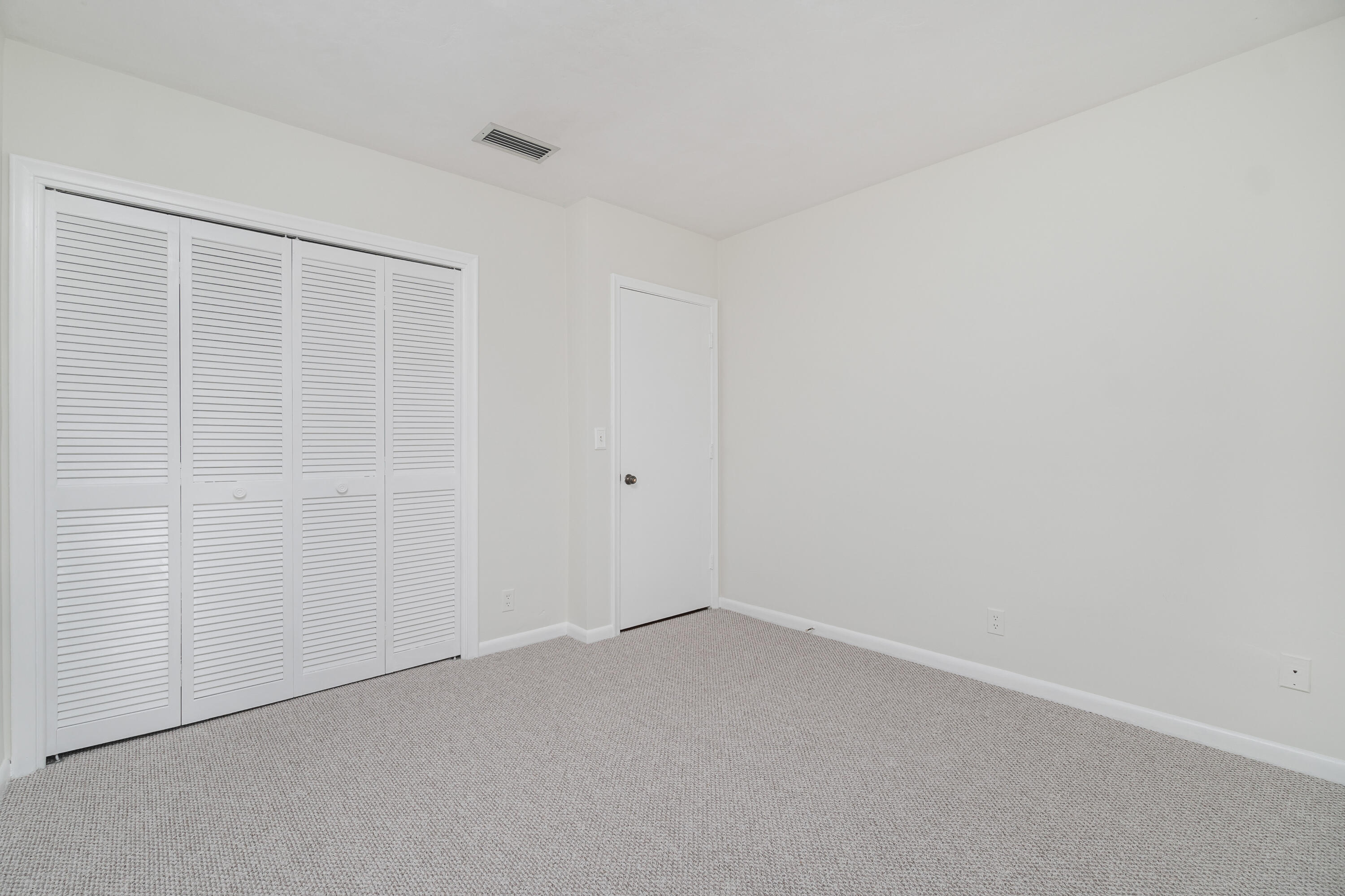 8 Tam O Shanter Lane Boca Raton, FL 33431 - Photo 26 of 41 Third bedroom