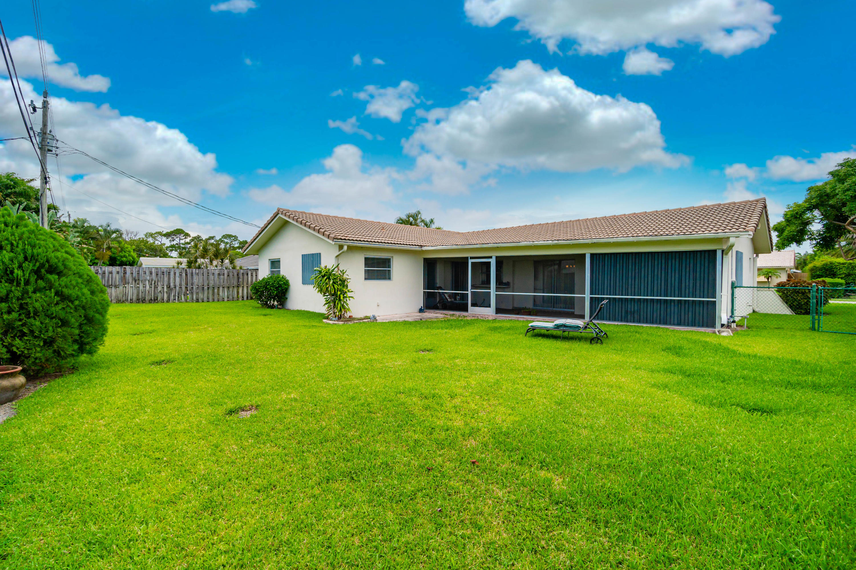 8 Tam O Shanter Lane Boca Raton, FL 33431 - Photo 37 of 41 Large backyard
