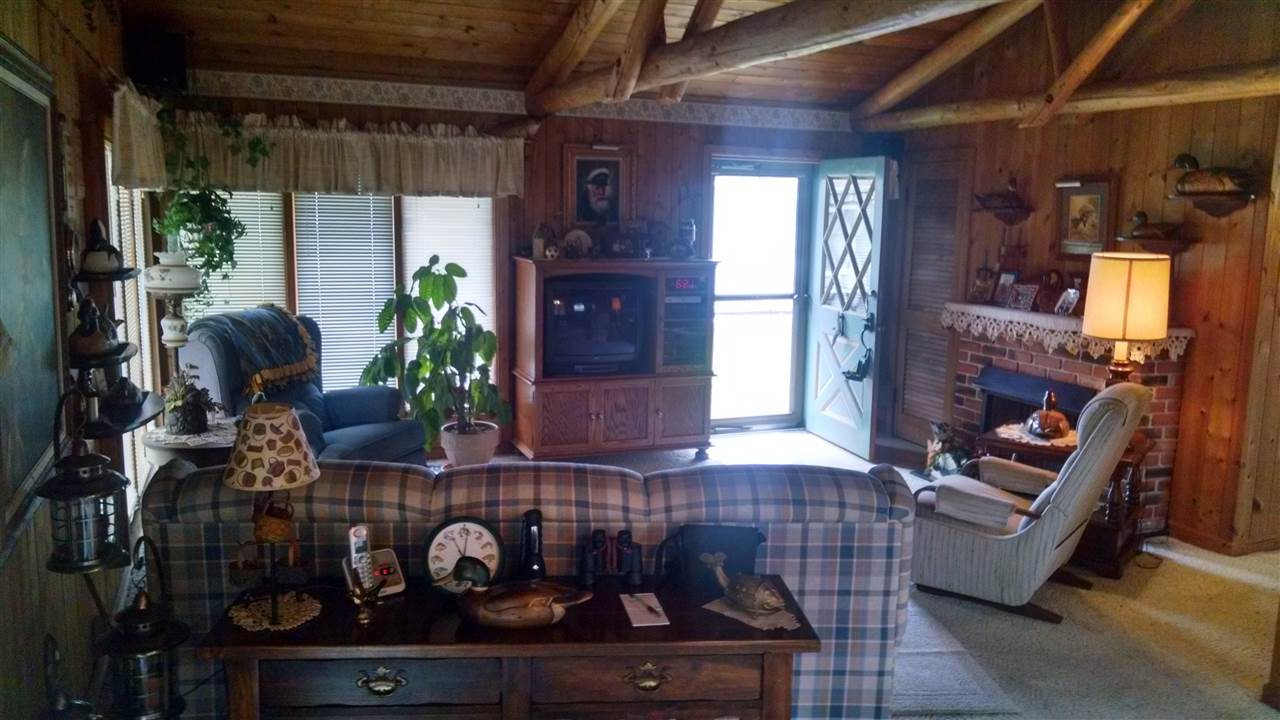 2217 Marina Drive Rochester, IN 46975 - Photo 3 of 10