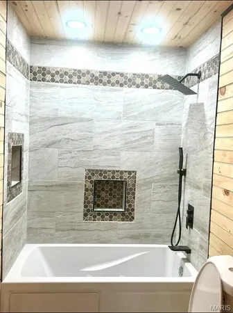 $769,500 | 1067 Forest Road 4811, Doniphan, MO 63935
