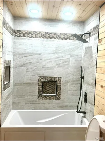 $769,500 | 1067 Forest Road 4811, Doniphan, MO 63935