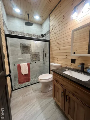 $769,500 | 1067 Forest Road 4811, Doniphan, MO 63935