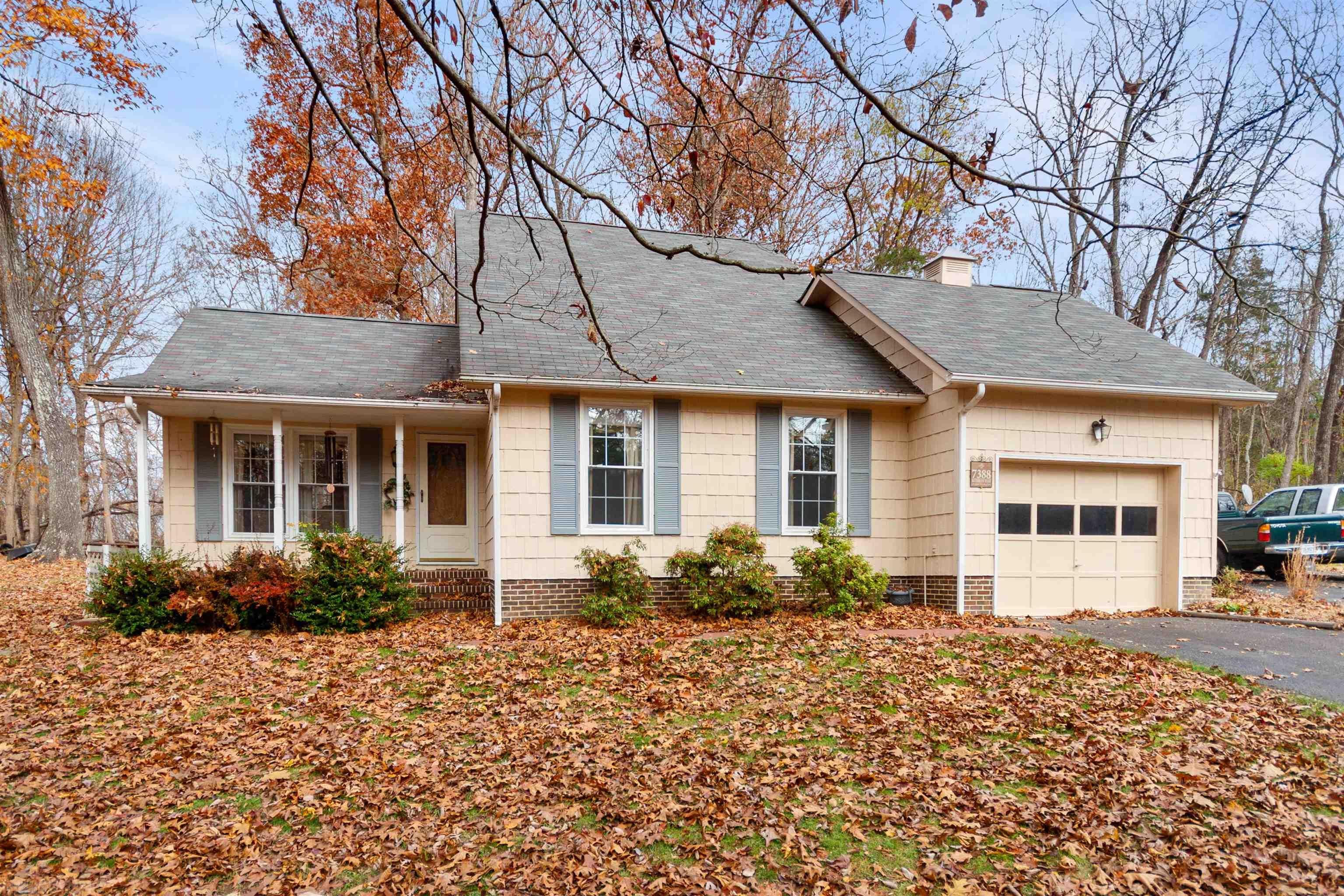 7388 River Bluff Road Radford, VA 24141 - Photo 2 of 34 Gallery Image 2